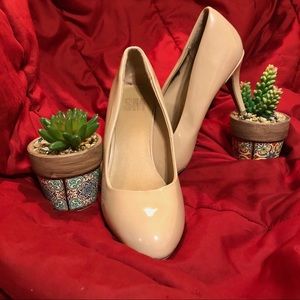 Steve Madden (SM) High Heels